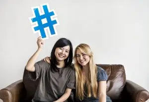 Geradores de hashtag: Conheça as Melhores Opções Os geradores de hashtag são uma ferramenta que pode ajudar a organizar e publicar conteúdos em suas redes sociais. Ela funciona como um código de barras dentro do Instagram, por exemplo, e permite que os usuários enviem conteúdo para essa frase específica. Atualmente, as hashtags podem ser geradas automaticamente ou manualmente. Veja algumas das melhores opções para geradores de hashtags no mercado. O que são geradores de hashtag? Os geradores de hashtag são aqueles aparelhos que permitem oferecer publicações para os seguidores necessários que estão usando uma hashtag. Eles podem ser encontrados em diversas marcas do mercado, mas os principais players são o Twitter e o Instagram. Os benefícios dos geradores de hashtag estão relacionados às suas funcionalidades básicas: eles tornam possível criar um perfil completo sobre a atividade do usuário, incluindo os hashtags utilizados; facilitam a busca por hashtags pelo usuário; além disso, podem fornecer uma visibilidade maior para as postagens com hashtags associados. Este tipo de aplicativos são úteis para os profissionais que buscam promoções específicas para seus seguidores ou para atrair novos usuários. Por exemplo, o Instagram oferece uma ferramenta chamada Promoção de Hashtag para ajudar os utilizadores a criarem publicações com hashtags específicas. Além dele, existem também aplicativos que permitem criar perfis e campanhas relacionadas a hashtags. Entretanto, estes aplicativos não oferecem os benefícios básicos dos geradores de hashtag. Por isso, é importante ter um bom entendimento sobre as funcionalidades dos diferentes tipos de geradores de hashtag para saber quais são os melhores para você. Qual é a diferença entre os geradores de hashtag? Os geradores de hashtag podem ser divididos em dois grupos: os que oferecem funcionalidades básicas e os que oferecem benefícios adicionais. Os geradores básicos oferecem as funcionalidades básicas, enquanto os geradores com benefícios adicionais fornecem outras funcionalidades, como a criação de perfis e campanhas relacionadas à hashtags usadas. Os geradores com benefícios adicionais podem oferecer a criação de perfis, a geração de dados sobre os usuários que usam as hashtags, além da monitoração do ritmo de uso das mesmas. Os geradores básicos oferecem apenas a geração de dados. Como o seu uso das hashtags pode afetar o desempenho de uma publicação? Os usuários que querem usar hashtags para seus posts devem fazer suas pesquisas primeiro, pois a escolha certa de hashtags pode ter um grande impacto sobre o desempenho de uma publicação. Aqui estão algumas das melhores opções de hashtags para publicação: #marca, #evento, #marketing, #negócios e #tecnologia. As hashtags podem ajudar a atingir organicamente um público mais amplo, e podem ajudar a impulsionar um maior envolvimento com seu conteúdo. Entretanto, o uso de hashtags erradas também pode ter o efeito oposto: se sua hashtag não for relevante para seu artigo ou tópico, ela pode não ser captada pelos usuários, o que significa que suas postagens podem não receber tanta atenção de seguidores potenciais. Ao escolher hashtags, é importante ter em mente tanto o tópico geral de seu artigo quanto os hashtags específicos que são relevantes para seu público-alvo. Se você não tiver certeza sobre quais hashtags usar, é sempre uma boa ideia consultar um especialista em mídia social. Os hashtags também podem ter um impacto nos rankings dos mecanismos de busca. Portanto, é importante ter certeza de que você está usando os adequados para sua publicação e público-alvo. Para exemplificar a eficácia , No livro Estratégias Gratuitas de Marketing Digital o autor Danilo H. Gomes, diz que o seu uso pode fazer com que as as Hashtags possam levar seu conteúdo para mais perfis e completa com a seguinte afirmação: " Você pode expandir significativamente o alcance da sua postagem sem muito esforço". Algumas outras coisas a ter em mente no uso das hashtags são: * Certifique-se de que seus posts são relevantes para a hashtag - usar uma hashtag que não seja relevante para seu artigo pode não ser eficaz Escolha hashtags que sejam populares para seu público-alvo - se você estiver visando uma indústria específica, por exemplo, certifique-se de que as hashtags populares para essa indústria sejam incluídas em sua seleção de hashtag * Certifique-se de que suas hashtags sejam usadas corretamente - o uso de muitos ou poucos caracteres pode causar problemas aos usuários que procuram suas mensagens, cuidado ao usar imagens com hashtags - se a sua imagem inclui uma hashtag, certifique-se de que ela também esteja incluída no título * Monitorar o desempenho de seu hashtag - é importante verificar se seus hashtags escolhidos estão sendo usados por outros e, se for o caso, engajar-se com eles nas mídias sociais. Hashtags podem ser uma ferramenta poderosa para blogueiros, editores e influenciadores, mas precisam ser usados corretamente a fim de ter o impacto mais positivo. Se você não tem certeza de como usar hashtags ou quais hashtags usar para sua publicação, consulte um especialista em uma agência de marketing digital. DICA HASHTAG MARKETING DIGITAL: Não use hashtags que você não seja capaz de manter atualizados. Isso pode resultar em perda de seguidores e um menor envolvimento com o tema da publicação. Os principais tipos de geradores de hashtag As hashtags são uma ferramenta de comunicação muito utilizada nos últimos anos. Elas podem ser usadas para marcar um assunto no Twitter ou Instagram, por exemplo, e depois ser analisado em outros sites ou redes sociais. Embora essa seja uma possibilidade interessante, é importante saber cuidar do uso das mesmas para não prejudicar o desempenho da publicação. A primeira coisa a considerar é qual é a estratégia do seu negócio para promover os produtos e serviços. Se for usar hashtags específicas para cada categoria de clientes, por exemplo, isso pode dar certo. Caso contrário, talvez seja melhor evitar as hashtags e focar apenas nas palavras-chave que identificam o assunto da publicação. Além disso, é importante lembrar que os seus usuários podem estar usando outras hashtags para acompanhar o que você está falando. Alguns dos principais tipos de geradores de hashtag são: Hashtagfy É um serviço gratuito (que também tem sua versão paga) que permite criar hashtags em qualquer momento. Você pode usar este recurso para criar hashtags de produtos, eventos, países etc. A ferramenta é feita em resposta às necessidades de uma ampla gama de usuários, incluindo os profissionais que buscam economizar tempo e ajudar a divulgar seus conteúdos. Além de hashtags, o hashtagfy permite criar perfis em sua conta, publicar vídeos e mensagens, se inscrever em eventos, participar de concursos e realizar pesquisas. A ferramenta é tão completa que ela possibilita ao usuário a chance de fazer análise de diferentes hashtags de maneira rápida e precisa, oferecendo dados de índice de popularidade, hashtags relacionadas e as tendências do momento. Ritetag Quer obter sugestões instantâneas de hashtag para imagens e textos no desktop e no celular? O Ritetg é um gerador de Hashtag que oferece suas pesquisas com base no engajamento dessas palavras chaves em tempo real. Ele te oferece opções para ser usado no seu navegador ou através de uma expansão para ferramentas como o twitter, Instagram, Latter, Buffer e muitos outros. O seu funcionamento é bem simples: Após uma análise no seu texto ou imagem, a ferramenta vai gerar hashtags que são relevantes para aquele conteúdo. Ele também oferece relatórios sobre o uso de uma(ou várias) Hashtags e como está o seu rendimento em períodos determinados. Agora uma dica: A ferramenta é incrível, mas como usamos os portugues para nos comunicar, às vezes aparecem algumas palavras para o mercado estrangeiro, o que não deve ajudar muito na categorização. A nossa sugestão é sempre conferir antes de enviar, afinal queremos ser os mais certeiros possíveis, certo? Vale lembrar que, além da versão para computadores, esse gerador de hashtag está disponível para Android e iOS. Photerloo Se eu te disser que além de o Photerloo ser um dos geradores de hashtag mais populares, ele também é plataforma para publicação de fotos, você acreditaria? Sim, isso é extremamente possível. Com ele você pode postar aquela sua foto em diferentes redes sociais, mas antes ele faz uma análise da sua imagem e oferece algumas dicas de hashtags. Simples e fácil, basta fazer o upload da sua foto e dentro de instantes você terá o resultado. Muitas das agências de marketing digital têm usado o Photerllo no seu dia a dia para a gestão de redes sociais, afinal ele oferece uma solução diferente e específica no seu uso de hashtag em imagens. Ingramer A inteligência artificial (IA) já chegou para os geradores de hashtag! O Imgramer é uma ferramenta que permite a procura de tags através de um link, foto ou uma palavra-chave. Parece loucura? Mas não é! Em uma simples sugestão que você oferece ao programa, ele te retorna com opções eficazes para as suas publicações. Daily Purpose Esse aqui tem um jeito bem simples, porém certeiro na procura das hashtags perfeitas. No Daily Purpose, basta apenas colocar a palavra chave que você deseja e o programa já fornece uma lista de opções para ser analisada, daí basta escolher as melhores para as suas publicações A interface é algo simples e bem intuitiva, tipo um cartão de visitas criativo onde o design digital combina com a inovação. Além disso possui um sistema de relatórios que permite ver os últimos resultados do seu uso. O Daily Purpose é um boa opção entre os geradores de hashtag e tende a contribuir muito no seu posicionamento online. As melhores opções para seu negócio As redes sociais tornaram-se a principal ferramenta de comunicação do mundo moderno. O uso das hashtags para gerar um bom posicionamento em busca de seus objetivos é uma das principais estratégias usadas por esses sites. Para quem quer saber qual são as melhores hashtags para seu negócio, tenha sempre em mente o uso dos geradores de hashtags para engrandecer as suas publicações. Caso ainda tenha alguma dificuldade, procure uma agência de marketing digital para te auxiliar nesse processo.